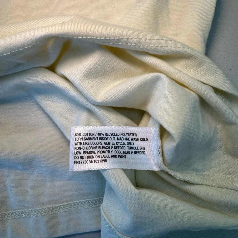 Universal Thread Hot Dog Tee - Picture 5 of 6